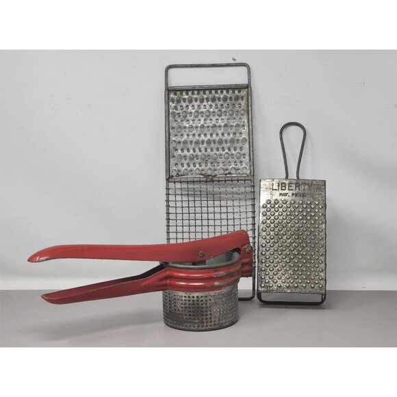 Vintage‎ Liberty Pat. Pend. Box Grater & Red Potato Ricer Set - Picture 1 of 16